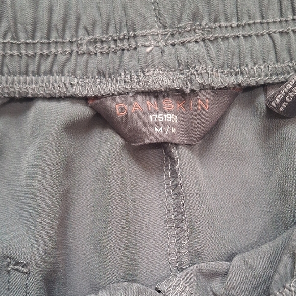 Danskin Gray Women's Shorts Size M - Picture 2 of 6